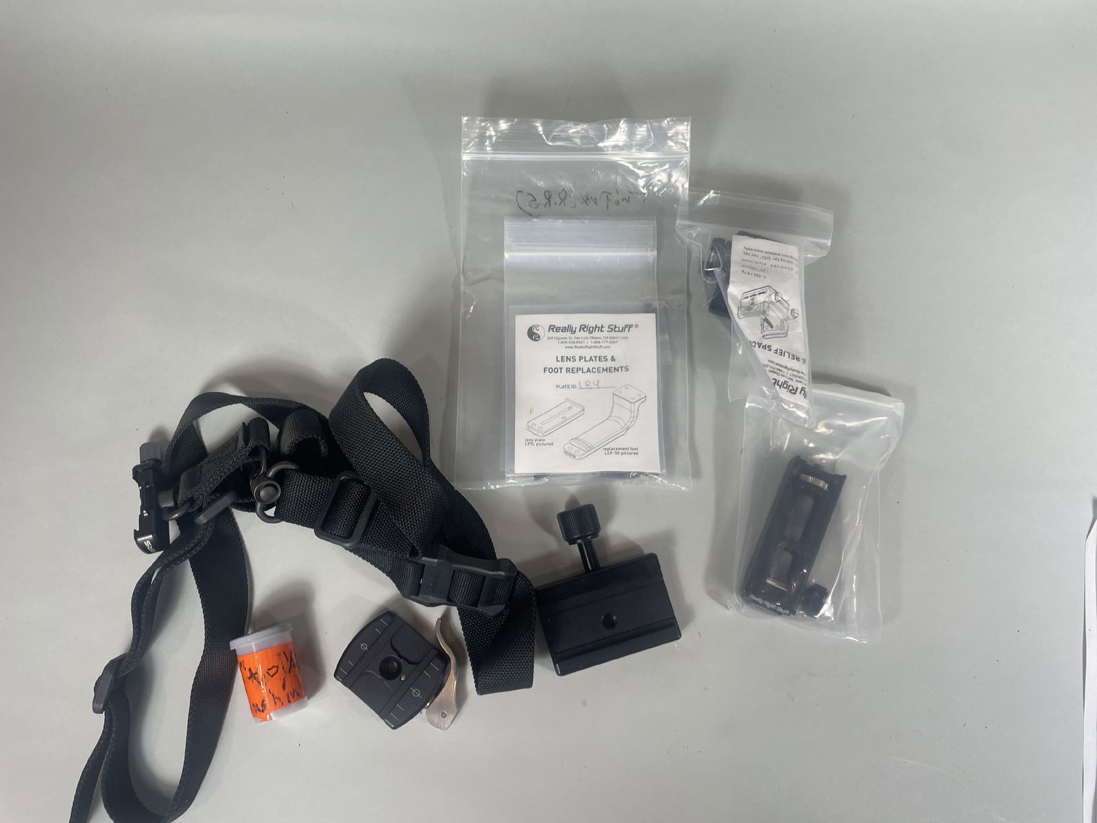 5 PIECES REALLY RIGHT STUFF CAMERA ACCESSORIES (1 of 2)
