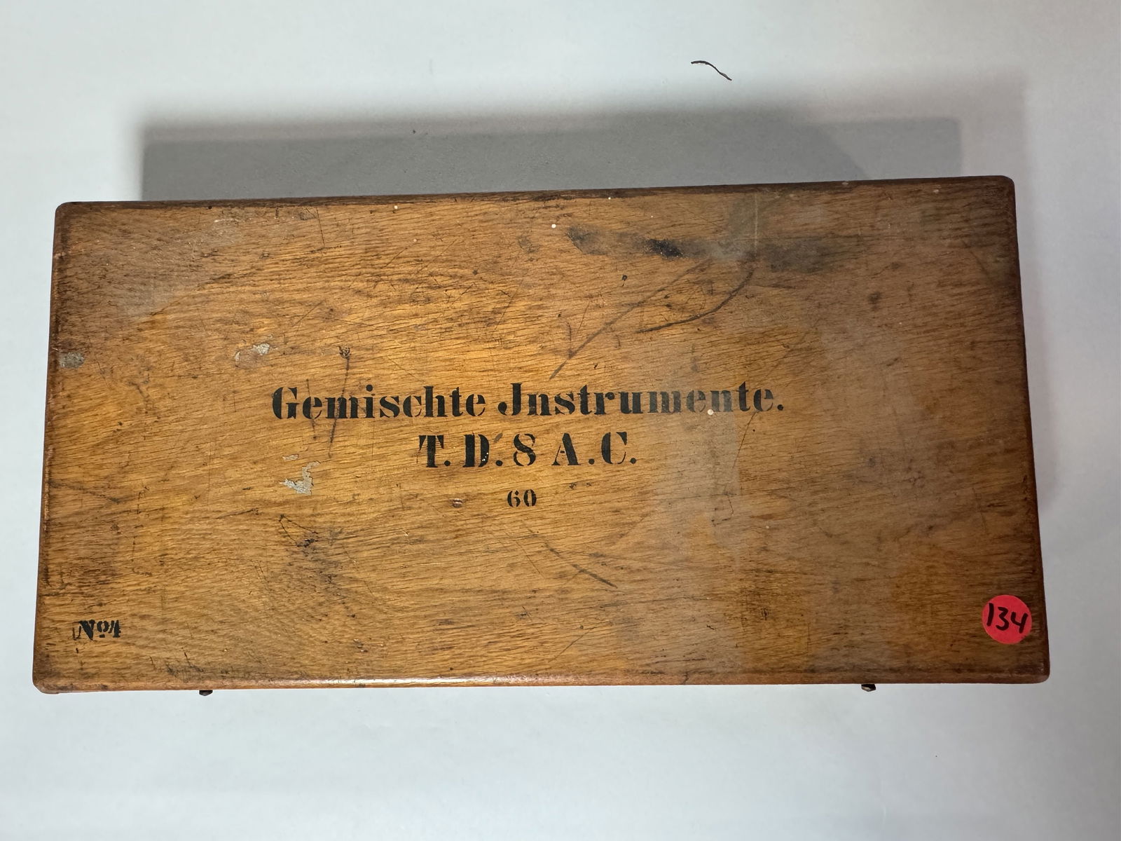 AN EARLY 20TH CENTURY GERMAN SURGICAL FIELD KIT, 16.5" X 3" X 8" (1 of 6)