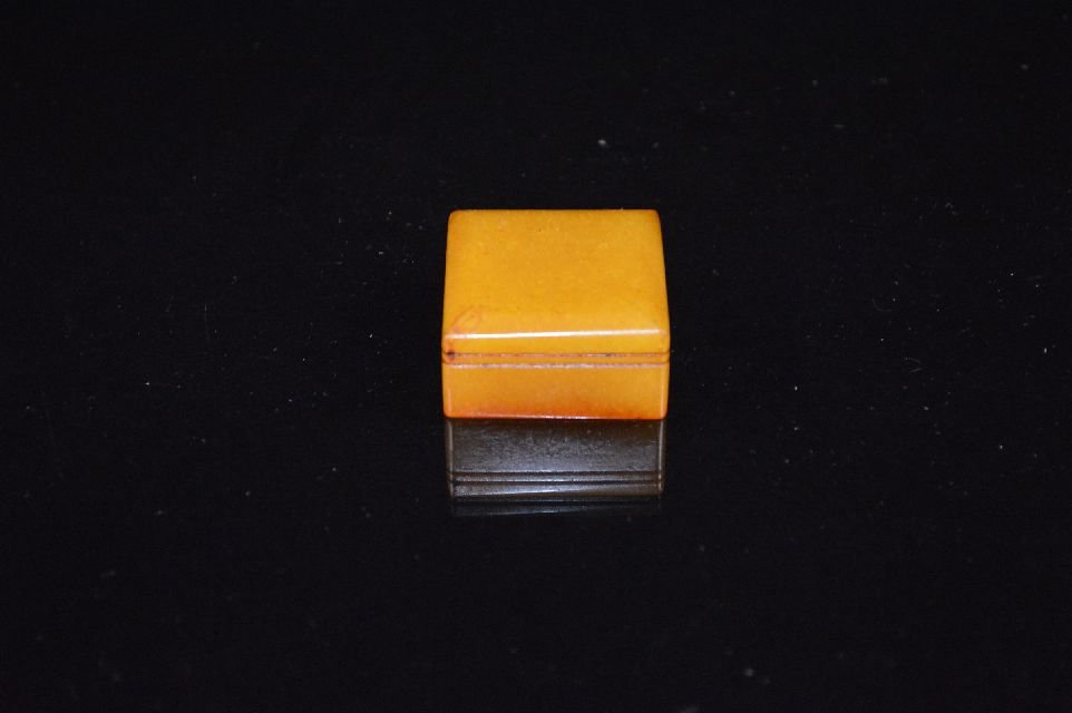Chinese soapstone seal: soapstone seal, china, carved with Chinese ancient word on base, and with box. Box is 2.75"x2.75"x1.5"