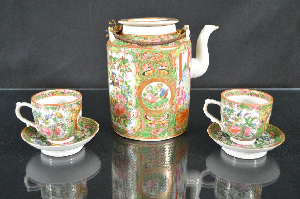 Chinese rose medallion porcelain tea set: porcelain tea set, china, 19th c. come with a tea pot, a pair of tea cup with tray. Teapot is 6"T