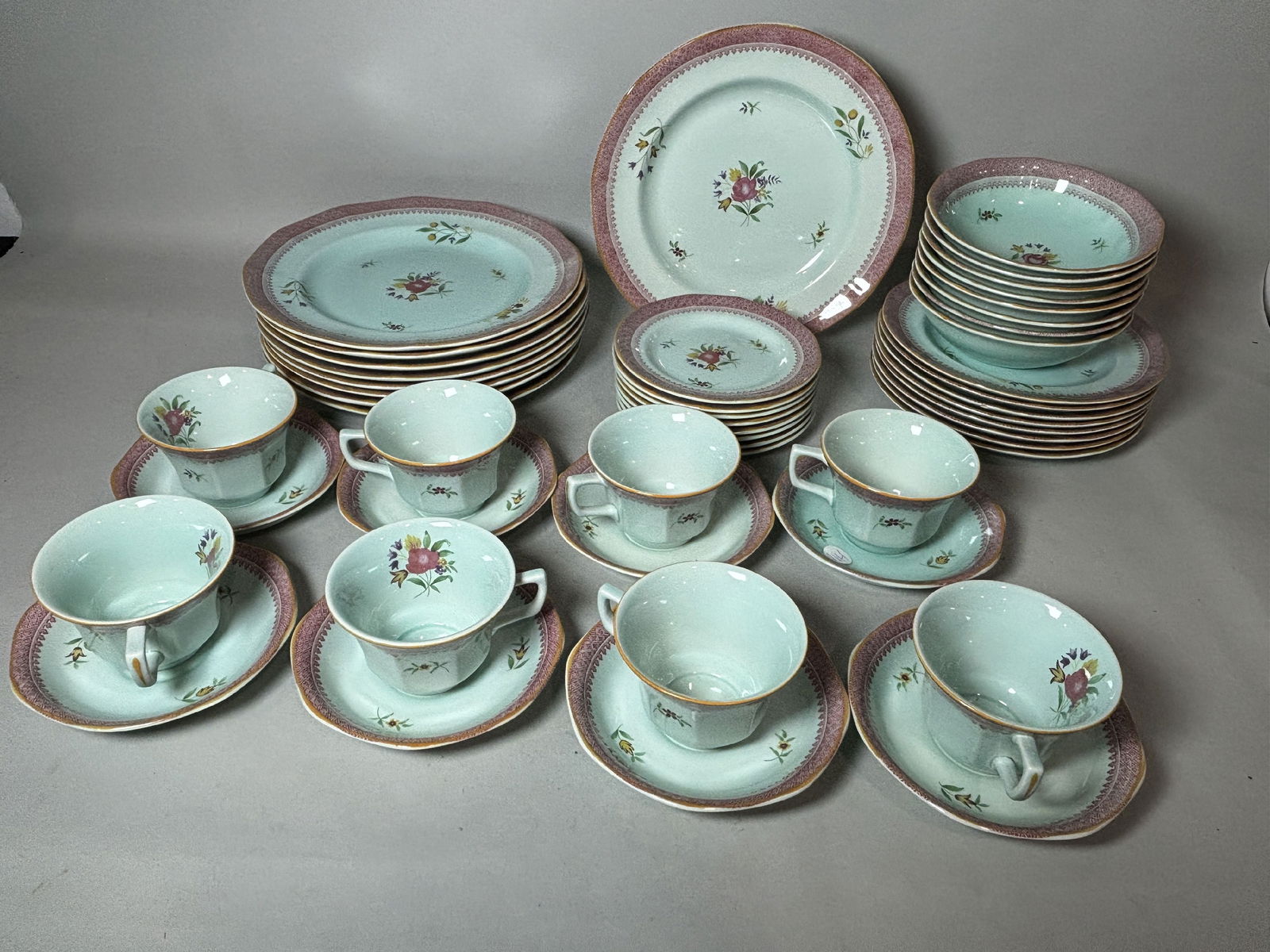 SERVICE FOR EIGHT ADAMS CALYXWARE, 11" AND SMALLER (1 of 7)