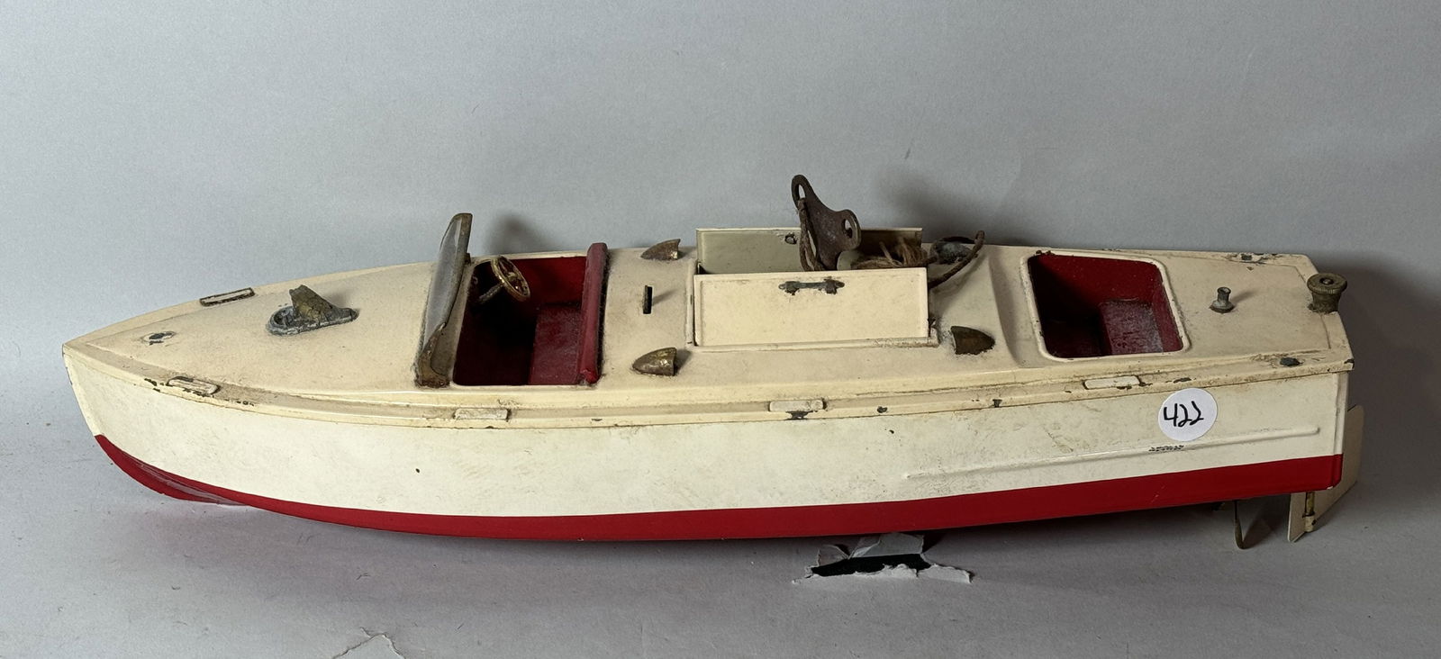 A LIONAL CRAFT KEY WIND BOAT (1 of 5)