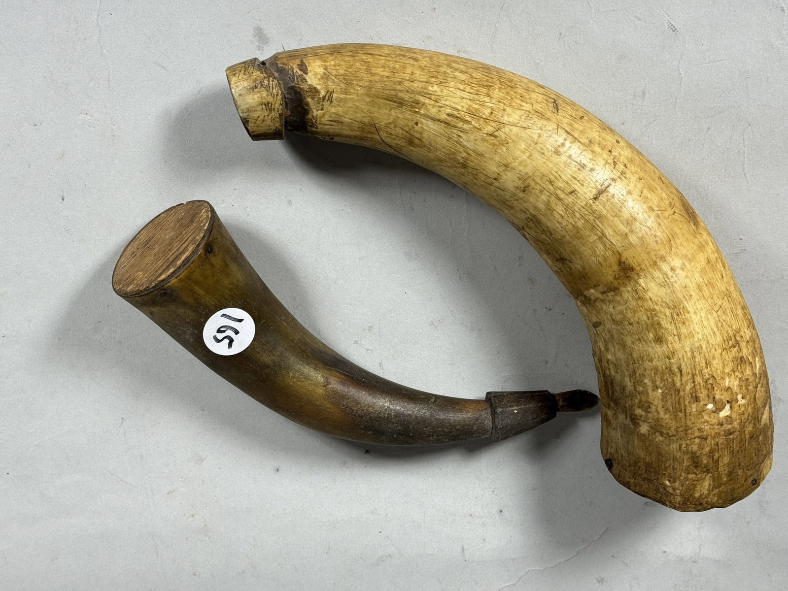 TWO CIVIL WARE ERA POWDER HORNS: TWO CIVIL WARE ERA POWDER HORNS