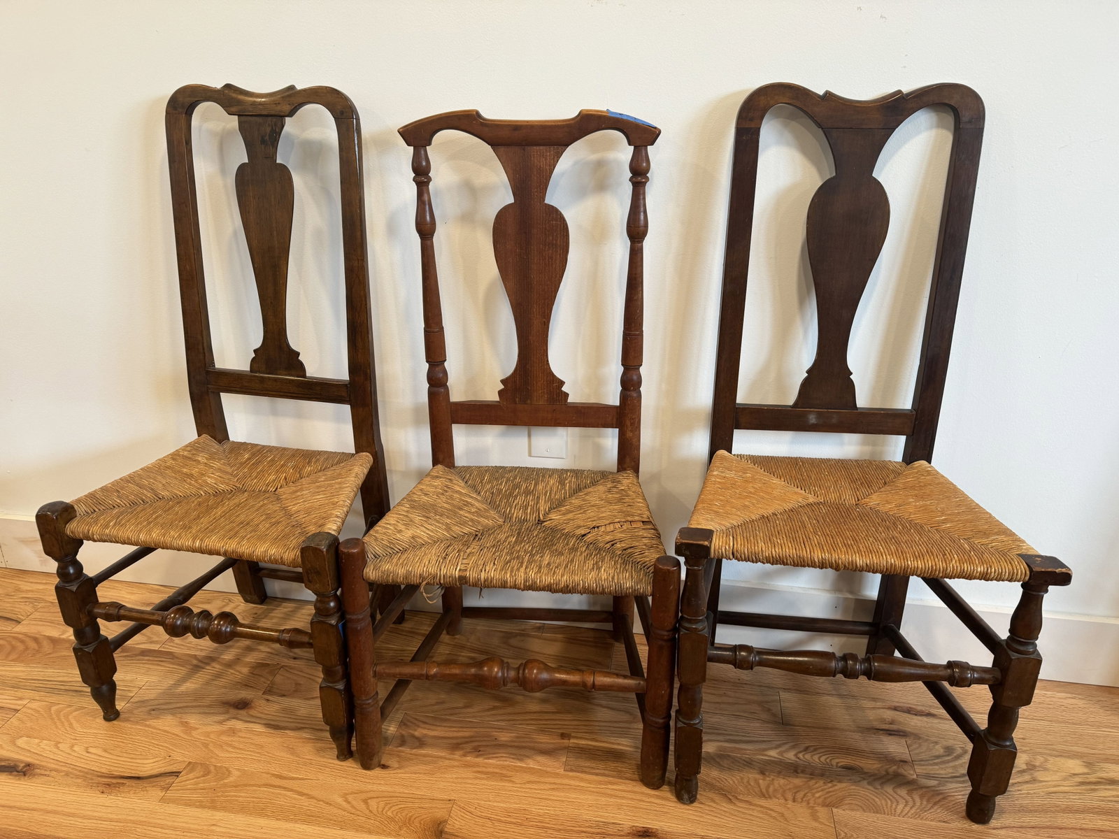 THREE EARLY 19TH CENTURY CHAIRS: THREE EARLY 19TH CENTURY CHAIRS