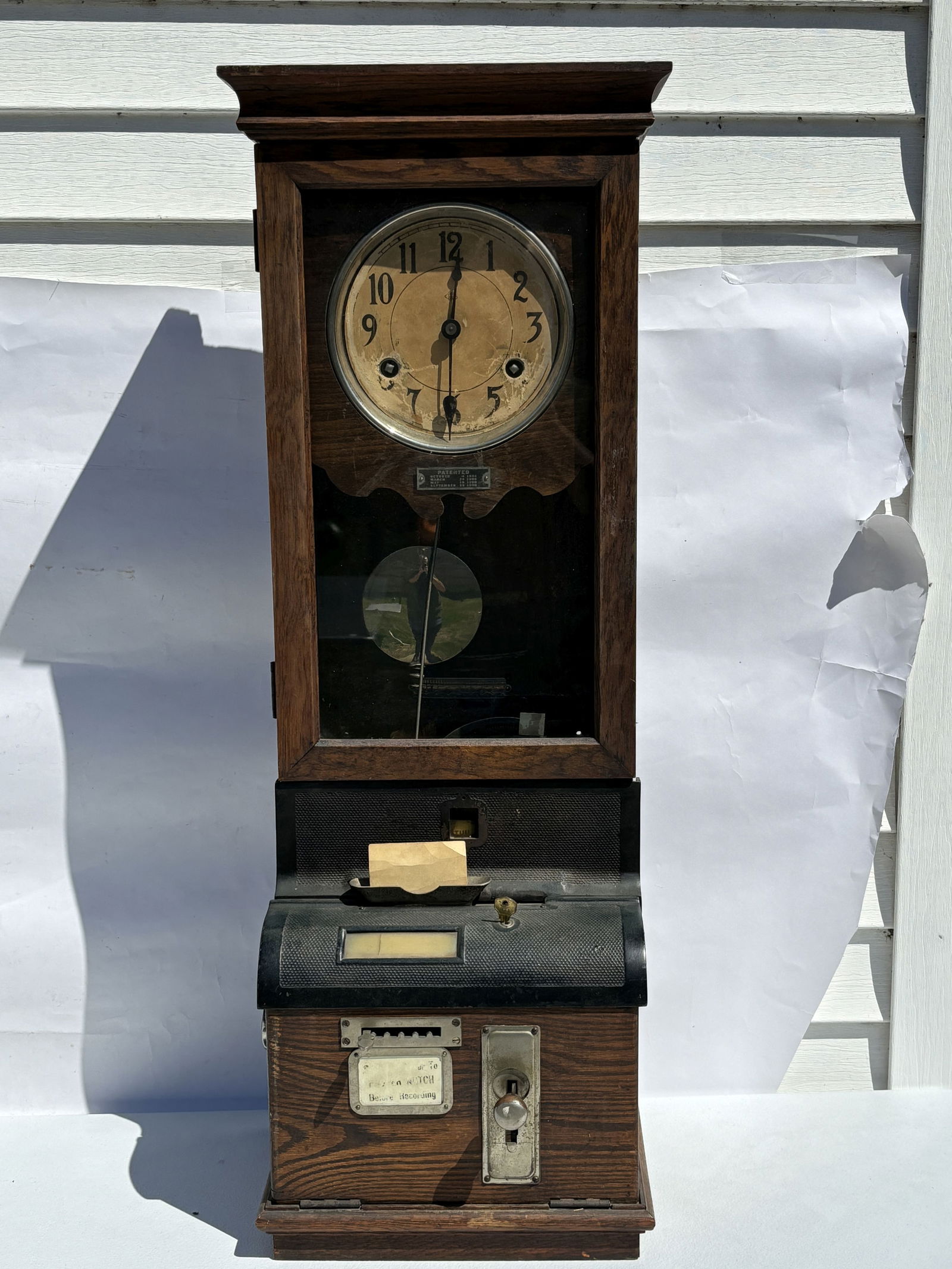 ANTIQUE TIME CLOCK (1 of 6)