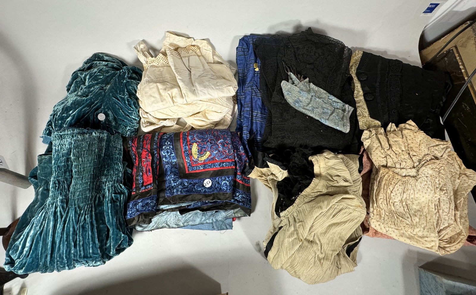 19TH CENTURY CLOTHING LOT INCLUDES EMBROIDERED CHINESE SKIRT (1 of 7)
