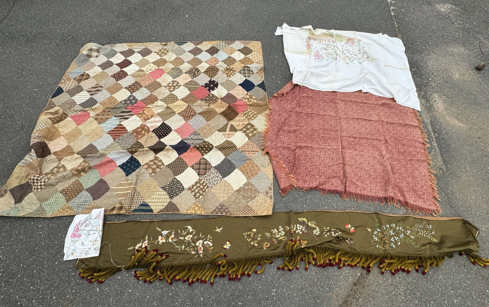 AN ANTIQUE QUILT AND ANTIQUE SPREADS AND SHAWLS: AN ANTIQUE QUILT AND ANTIQUE SPREADS AND SHAWLS