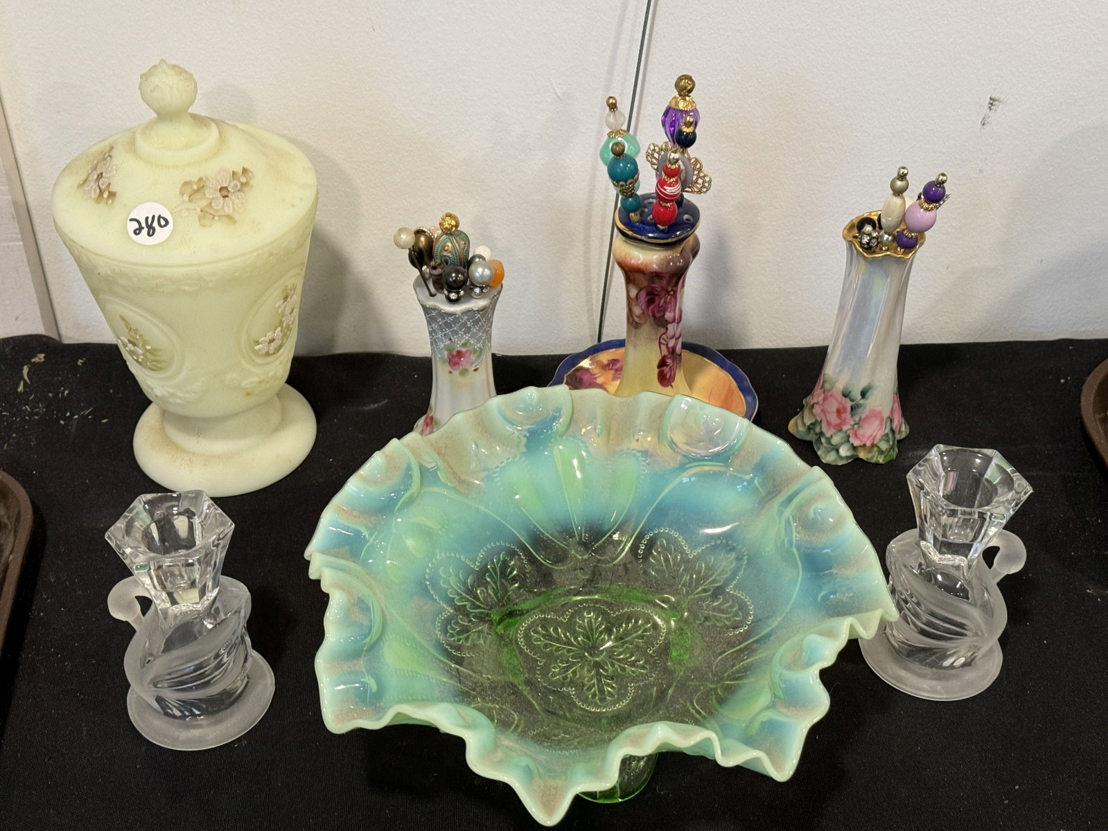 HATPIN HOLDERS, HATPINS, AND GLASS SIGNED FENTON, 9" X 4" AND SMALLER: HATPIN HOLDERS, HATPINS, AND GLASS SIGNED FENTON, 9" X 4" AND SMALLER