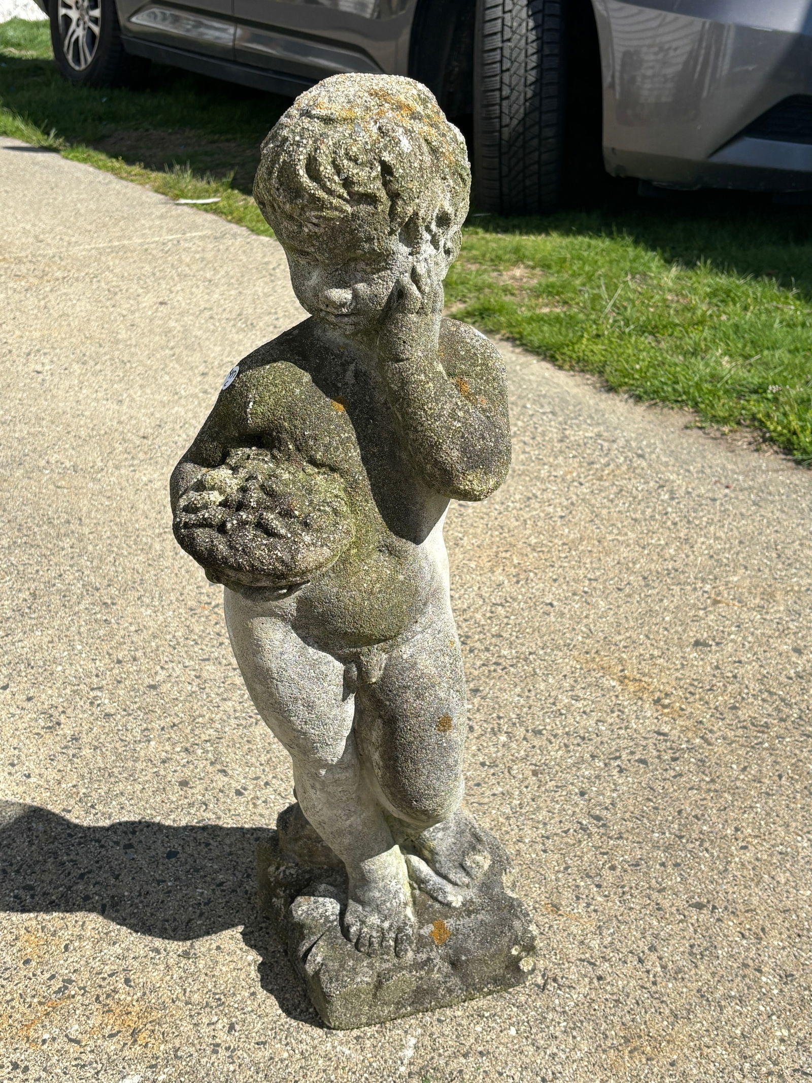 CASTE STONE GARDEN PUTTI STATUE 28" TALL (1 of 6)