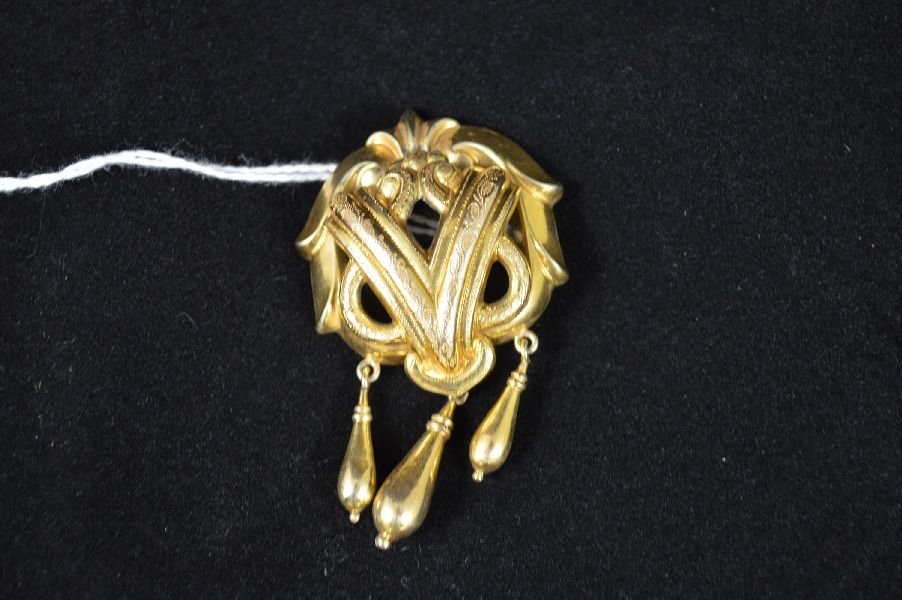 14K GOLD HOLLOWARE BROACH (9 G): 14K GOLD HOLLOWARE BROACH (9 G)