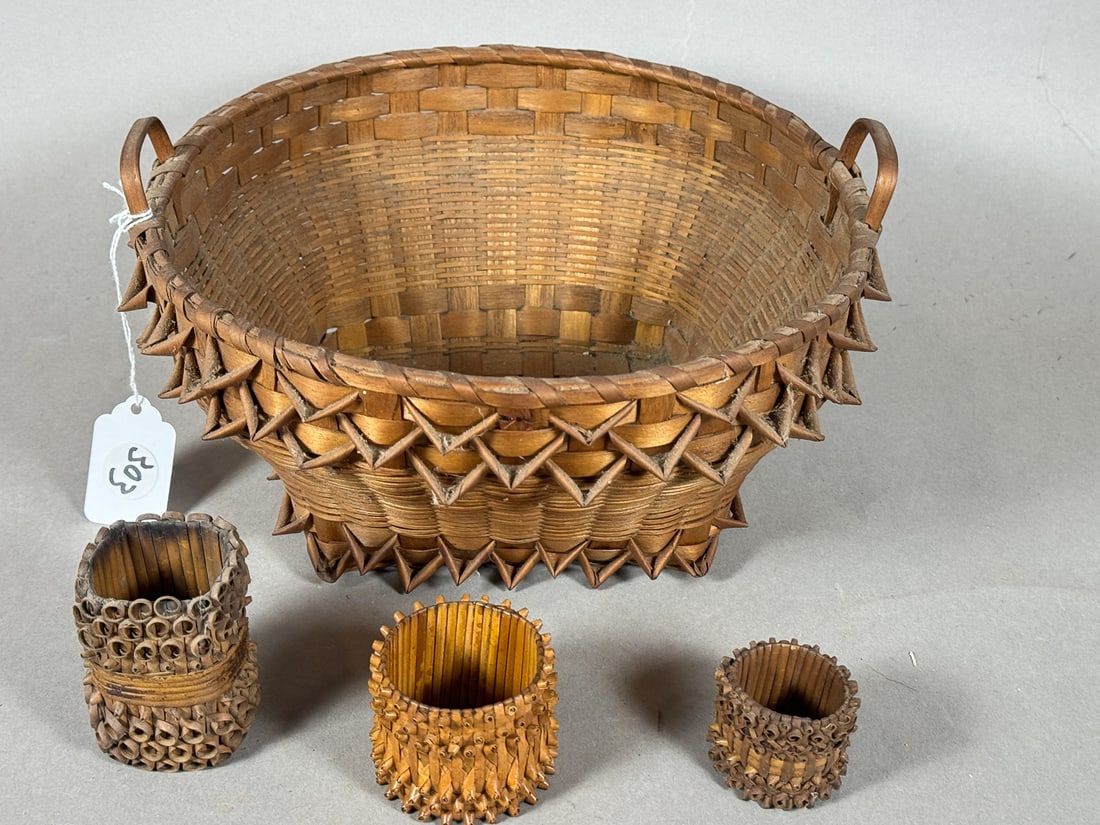A SHAKER BASKET W/ THREE PINE NEEDLE KNAPKIN RINGS, 9.5" X 5" AND SMALLER (1 of 9)
