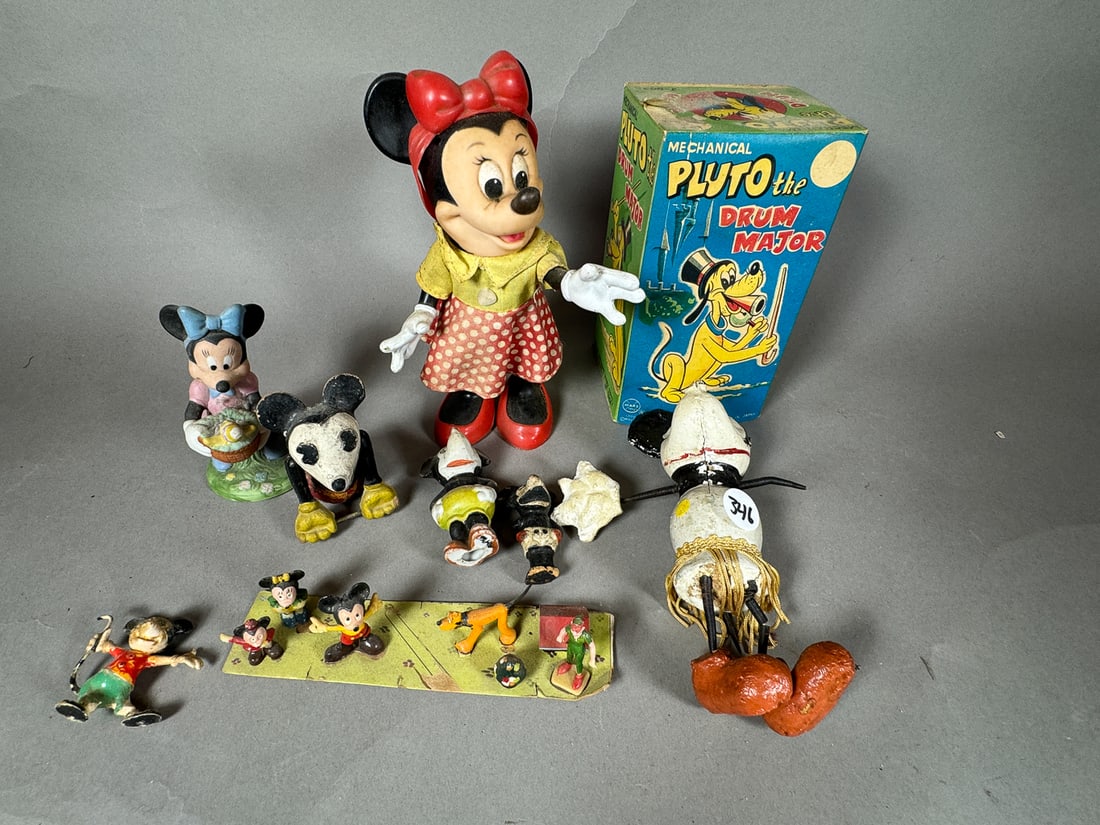 LOT OF MICKEY AD MINNIE FIGURES AS IS, 7" AND SMALLER: LOT OF MICKEY AD MINNIE FIGURES AS IS, 7" AND SMALLER