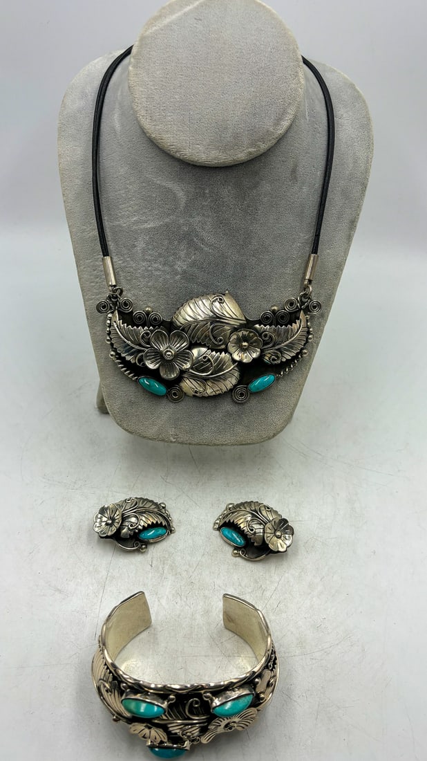 LARGE MEXICAN SILVER AND TURQOUISE BANGLE BRACELET W/ MATCHING NECKLACE AND EARRINGS, 206.8 GRAMS (1 of 4)