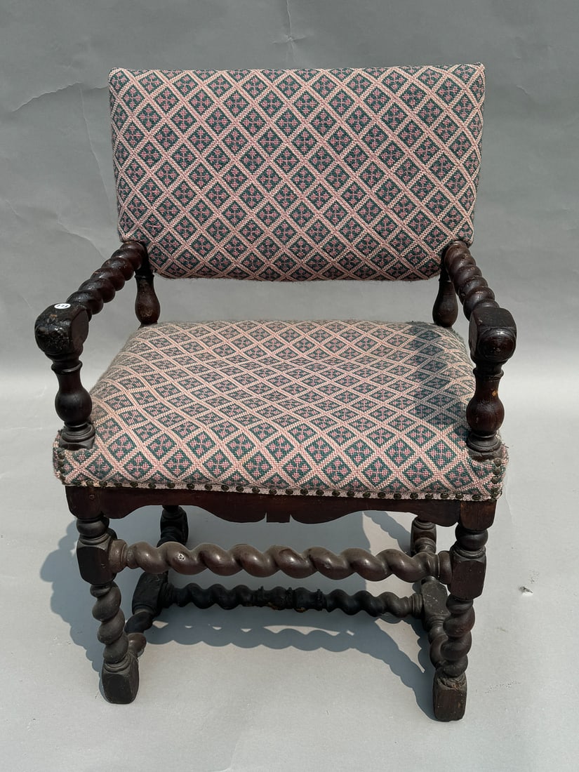VICTORIAN PRETZEL TURNED ARMCHAIR: VICTORIAN PRETZEL TURNED ARMCHAIR