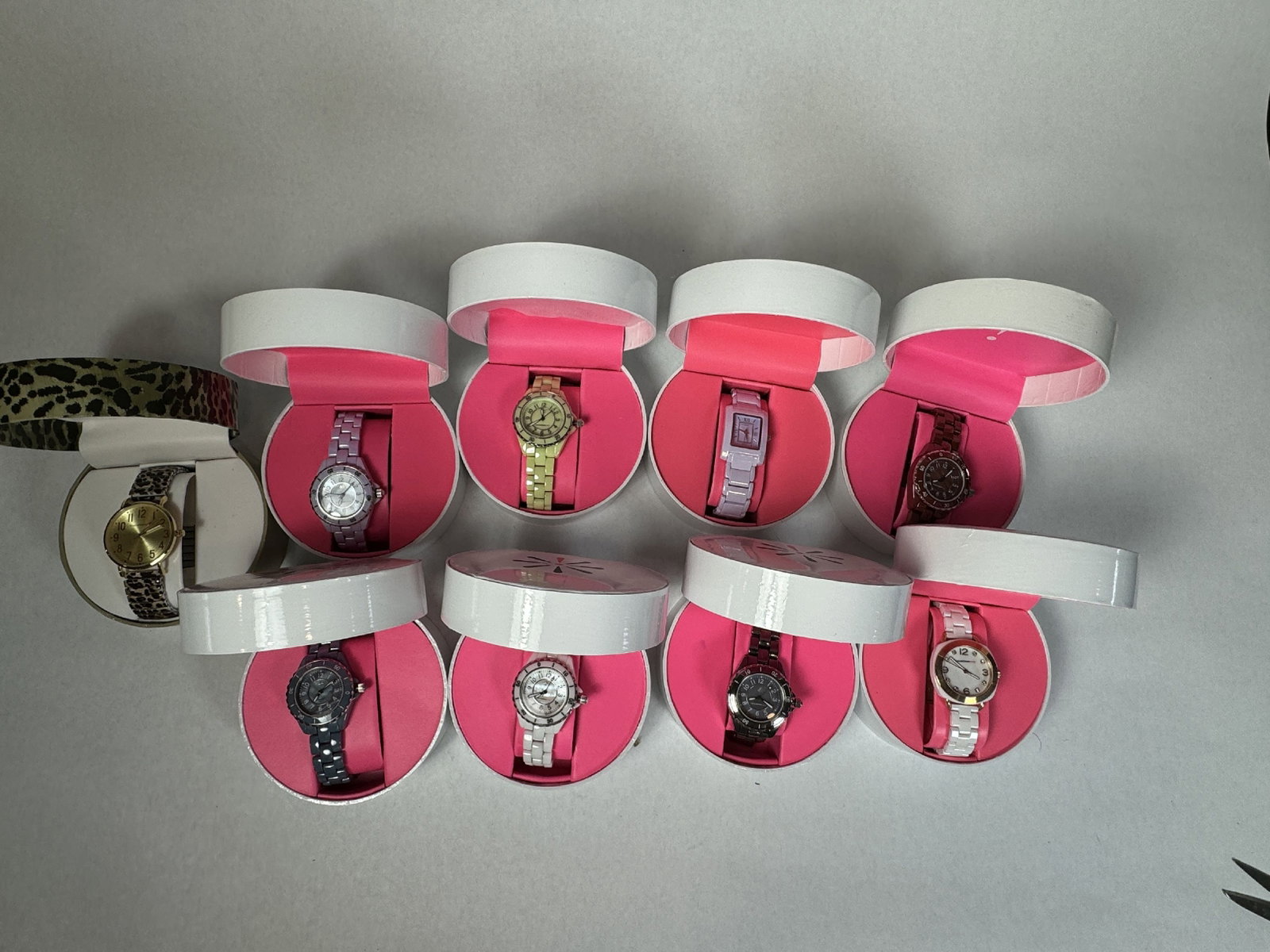8 MINT IN BOX ISAAC MIZRAHI WATCHES: 8 MINT IN BOX ISAAC MIZRAHI WATCHES