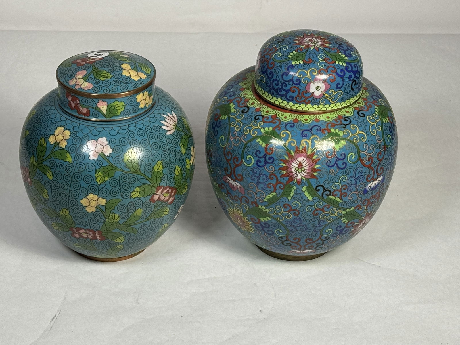 TWO LARGE CHINESE CLOISSONE COVERED JARS 8.5" T X 6.6" AND 7.5" X 5.5" (1 of 6)