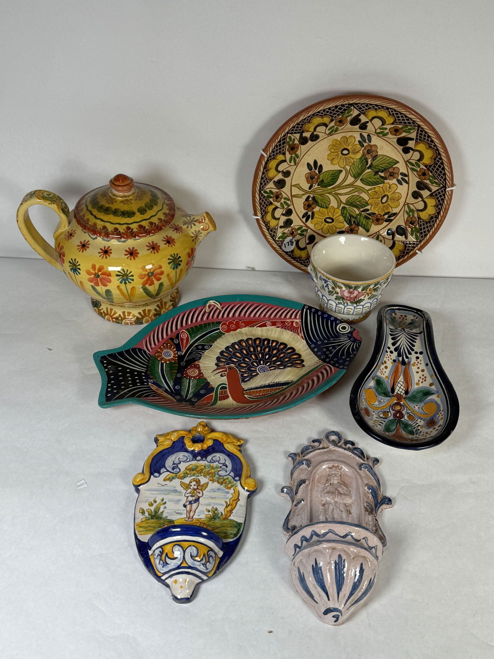 SEVEN PIECES ITALIAN FAIENCE 12" AND SMALLER (1 of 8)