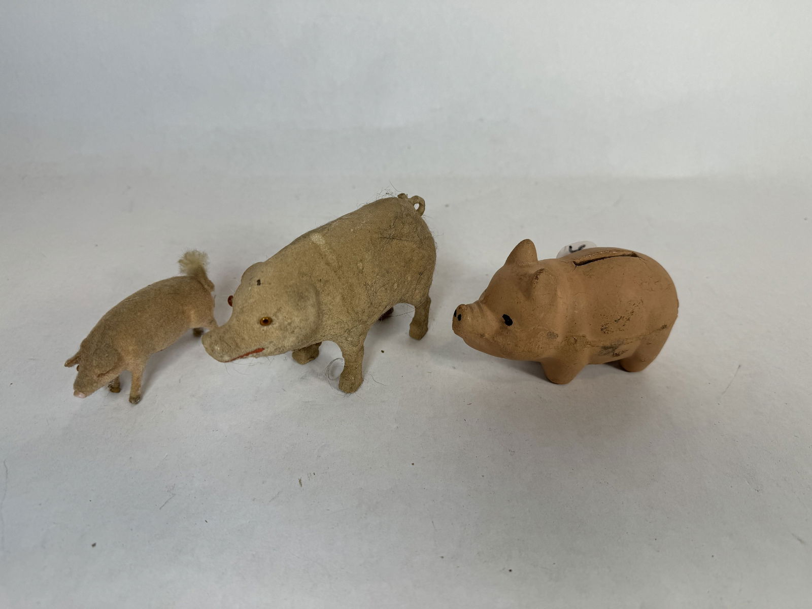 GERMAN PAPER MACHE PIGS AND BANK 5" X 3" AND SMALLER (1 of 5)
