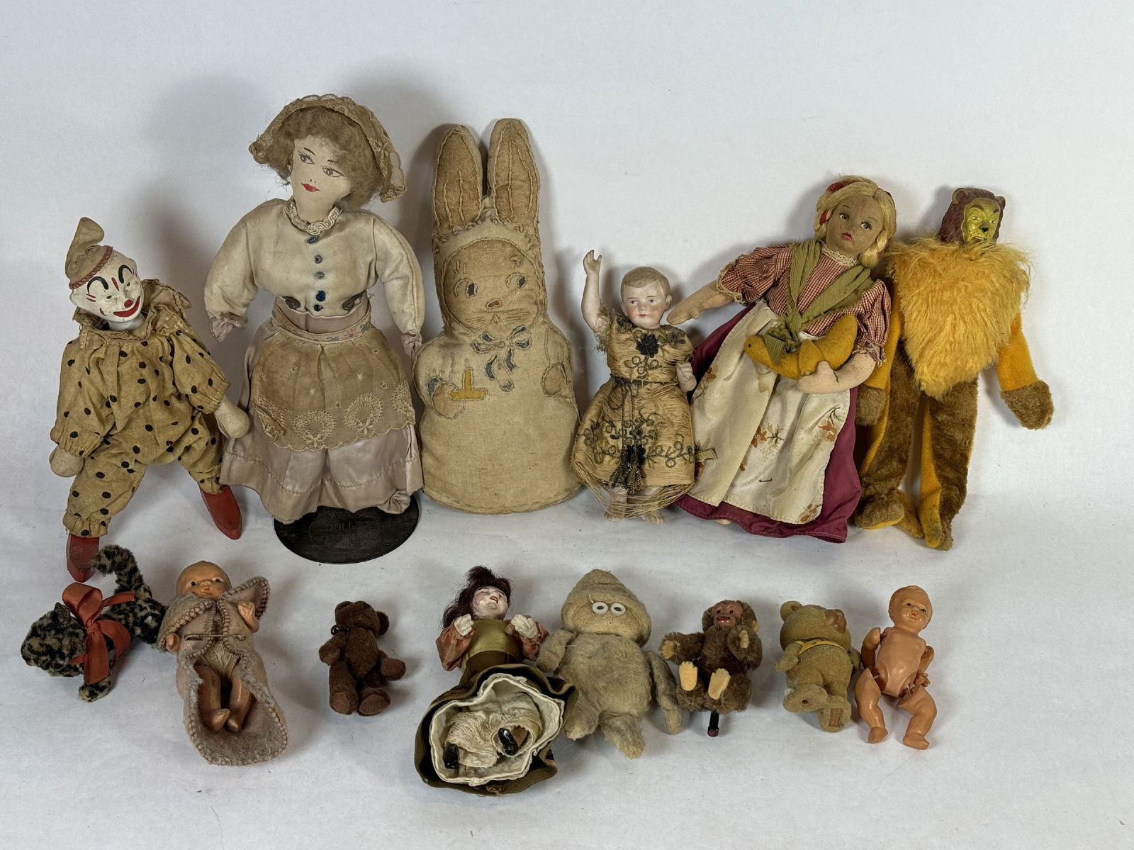VINTAGE DOLL LOT, SCHOENHUT CLOWN, SCHUCCO MONKEY, WIZARD OF OZ LION, ETC 9" AND SMALLER (1 of 6)