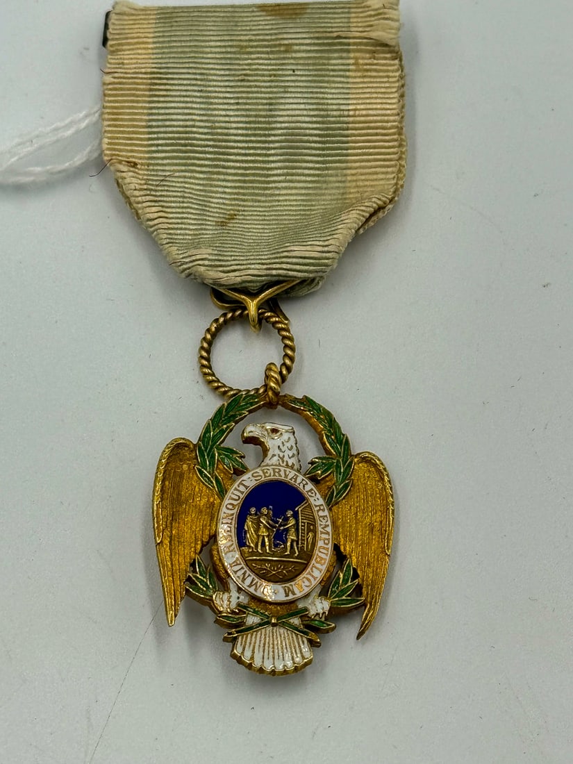 A 10K GOLD SOCIETY OF THE CINCINATTI MEDAL, 17 GRAMS (1 of 4)