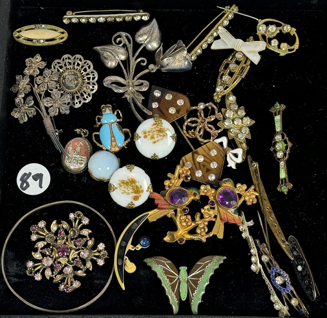 VICTORIAN COSTUME JEWELRY: VICTORIAN COSTUME JEWELRY