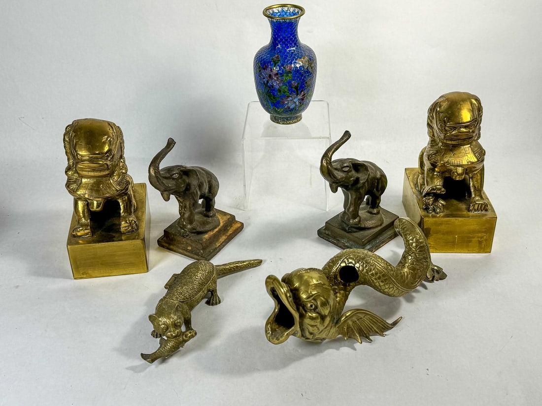 A PEKING GLASS VASE AND BRONZE ELEPHANT BOOKENDS, BRASS FOO DOG BOOKENDS, WEASEL AND DRAGON 9" AND (1 of 7)