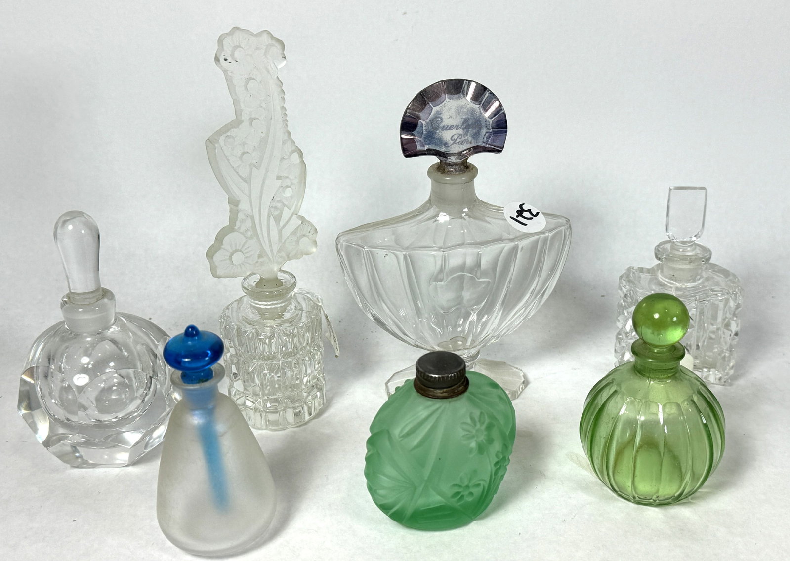 LOT OF SEVEN ANTIQUE PERFUME BOTTLES: LOT OF SEVEN ANTIQUE PERFUME BOTTLES