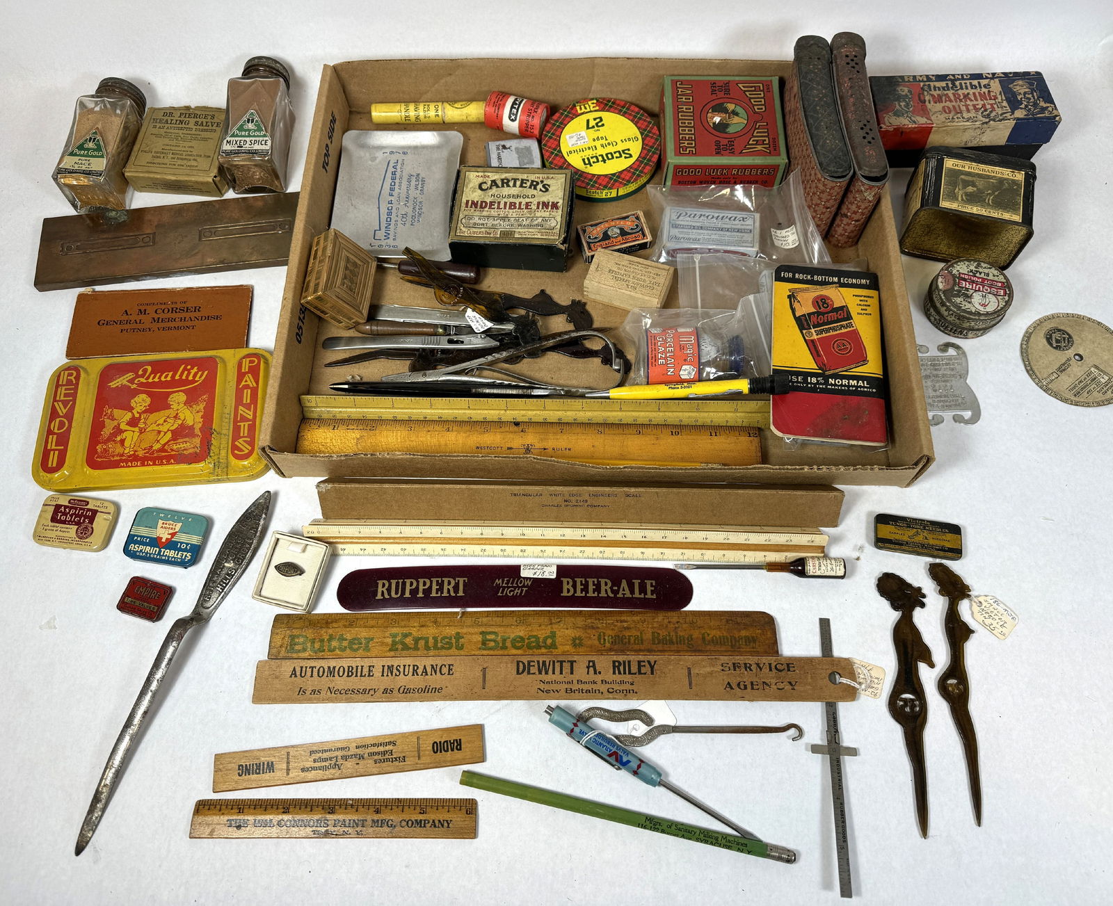 COUNTRY STORE ADVERTISING LOT (1 of 7)