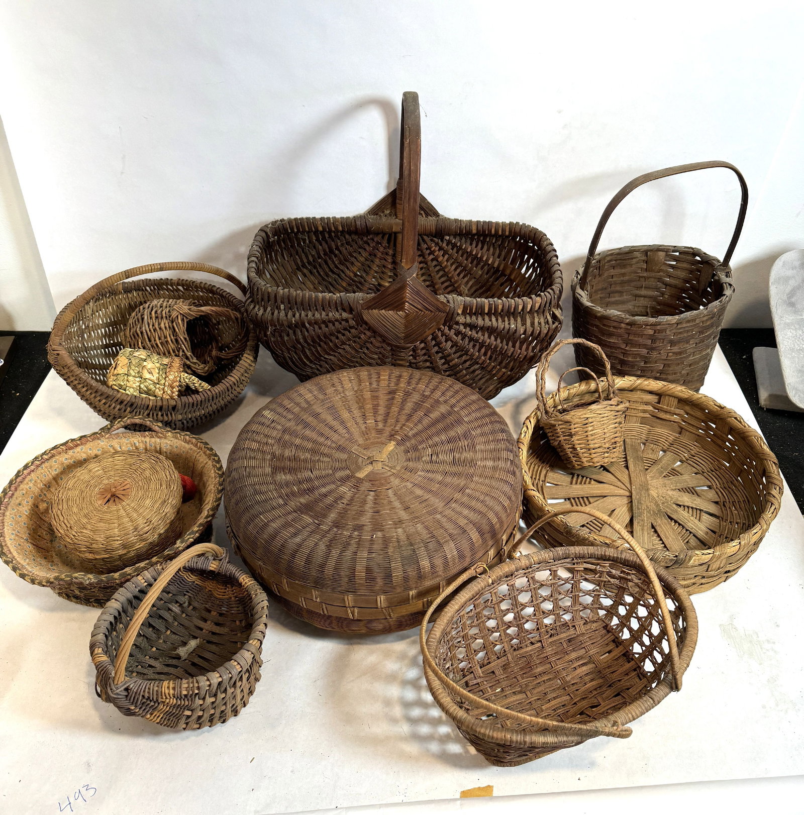ANTIQUE BASKET LOT. 16" X 14" X 9" SMALLER: ANTIQUE BASKET LOT. 16" X 14" X 9" SMALLER