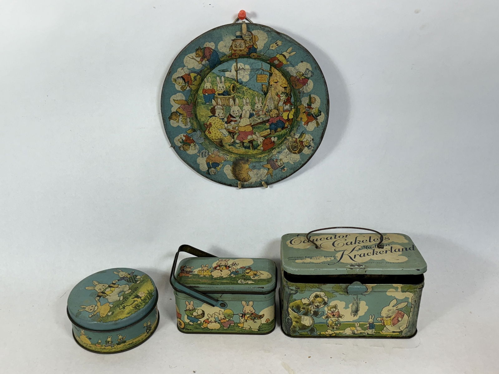 PETER RABBIT ANTIQUE TINS. 7" AND SMALLER (1 of 8)