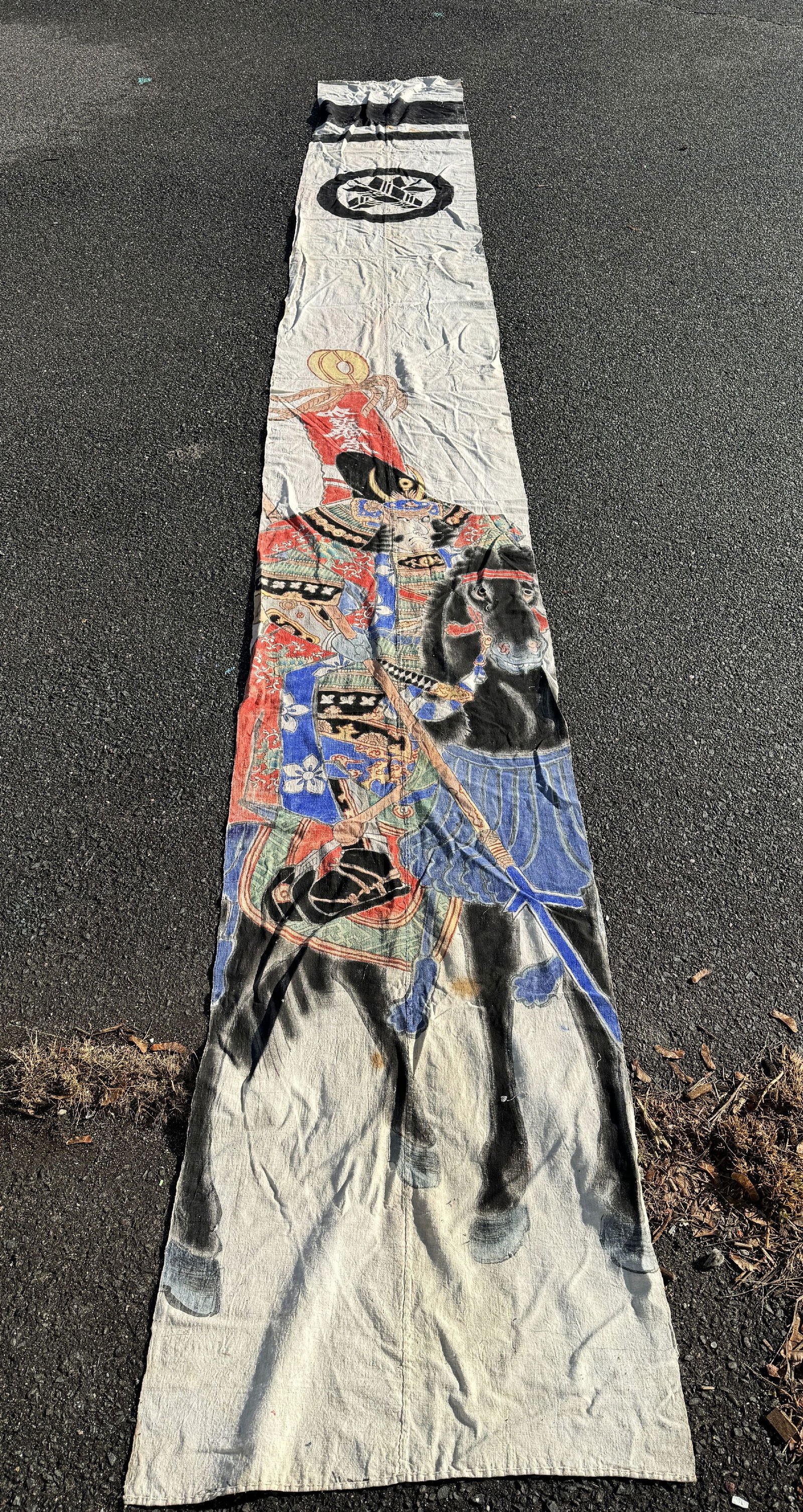 A LONG CHINESE BANNER WITH SAMURAI (1 of 5)