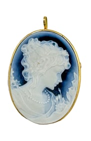 14K GOLD CAMEO, 9.2 GRAMS. 2" X 1.25"