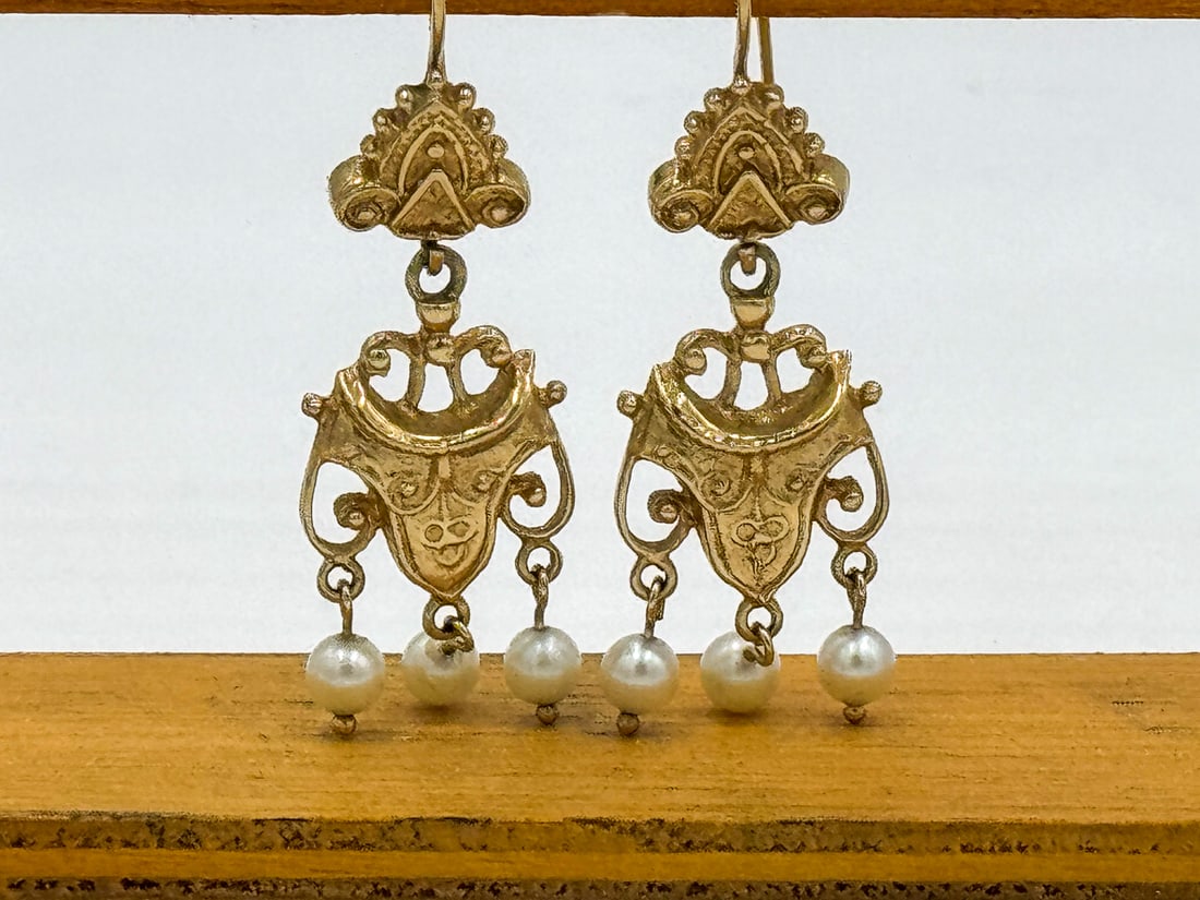 14K GOLD AND SEA PEARL BAROQUE STYLE EARRINGS, 5.25 GRAMS (1 of 4)