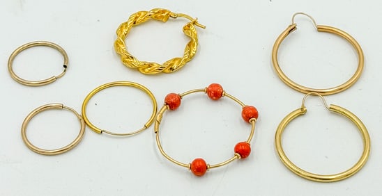A LOT OF MISMATCHED 14K GOLD HOOP EARRINGS, 8.12 GRAMS