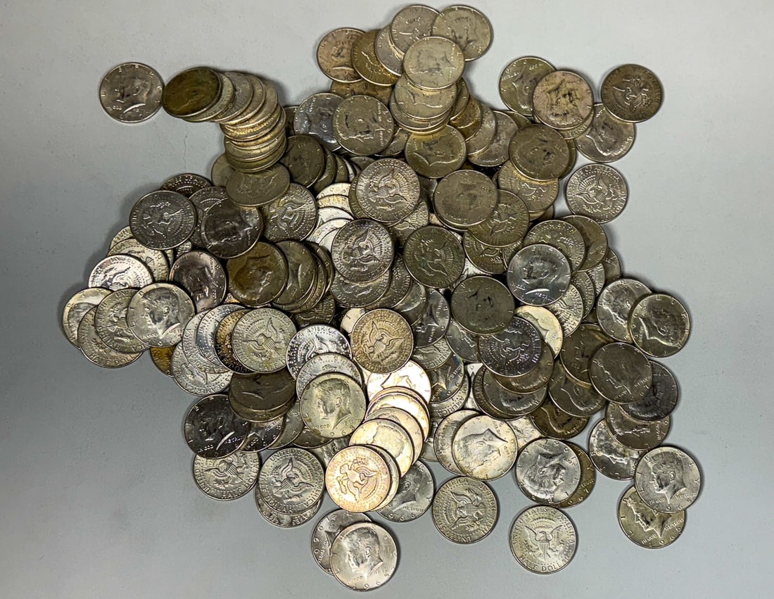 200 40% SILVER KENNEDY HALF DOLLARS (1 of 3)
