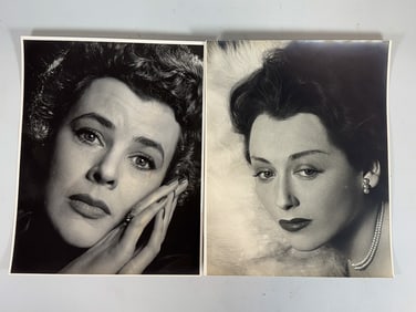 PHILIPPE  HALSMAN PHOTOGRAPHS HELEN LIEBERTHAL, MARY SINCLAIR . 1942  14" X 11"PROVENANCE:THE GRILLO