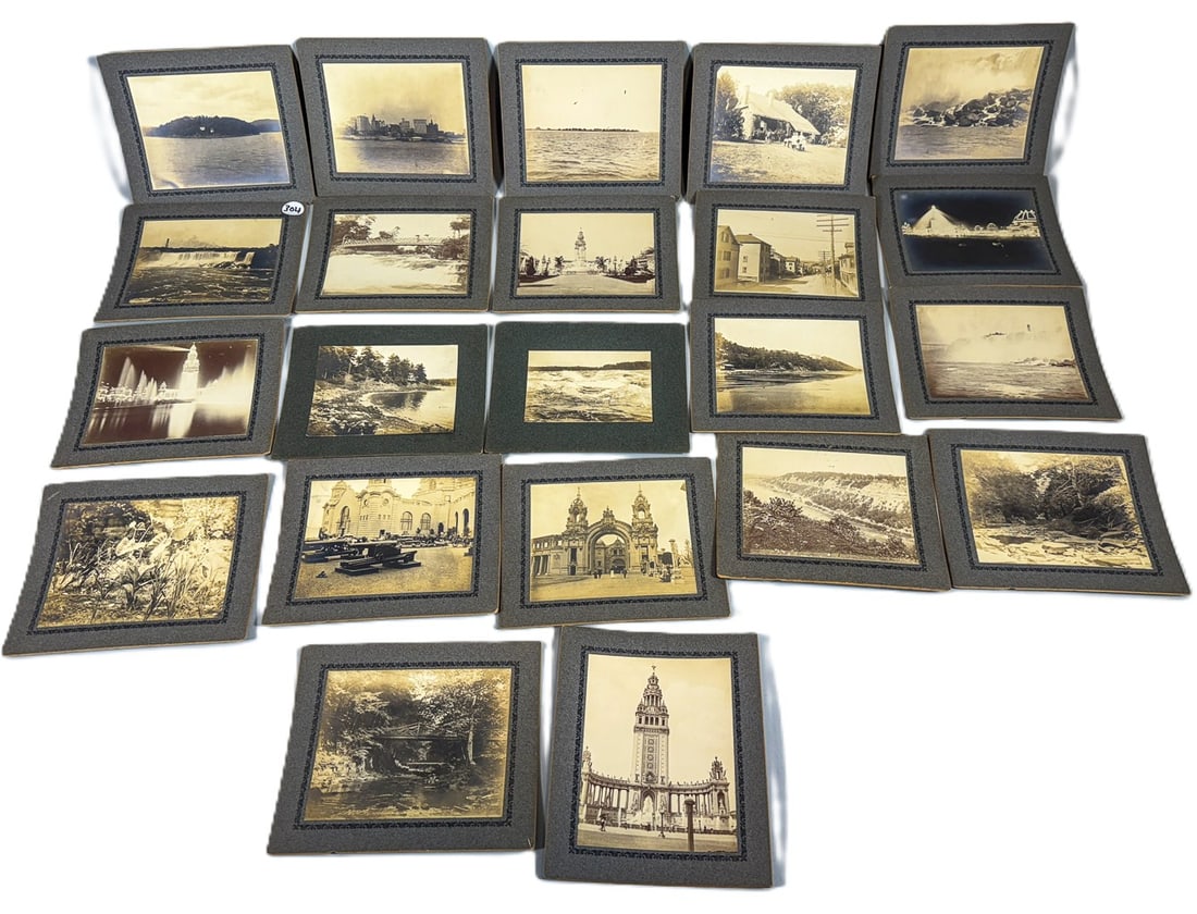 22 CARDED PHOTOGRAPH VIEWS OF NEW YORK CITY BY HR BENDA, 5.25" X 6.5" EACH: 22 CARDED PHOTOGRAPH VIEWS OF NEW YORK CITY BY HR BENDA, 5.25" X 6.5" EACH