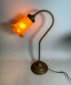 ANTIQUE BRASS DESK LAMP W/ QUETZAL ART GLASS SHADE, 11" DIAMETER X 19" TALL