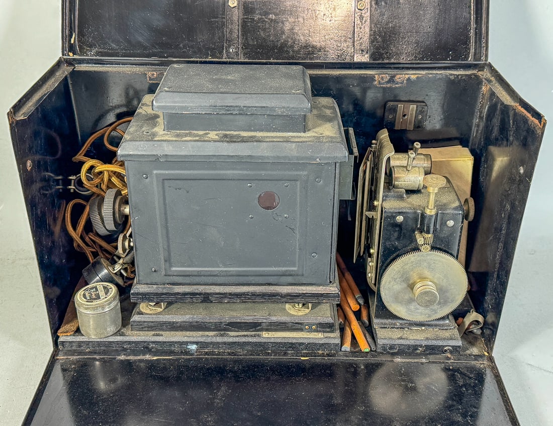 EARLY EDISON KINETASCOPE: EARLY EDISON KINETASCOPE
