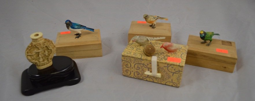 5 JAPANESE CARVED IVORY BIRDS IN BOXES: 5 JAPANESE CARVED IVORY BIRDS IN BOXES