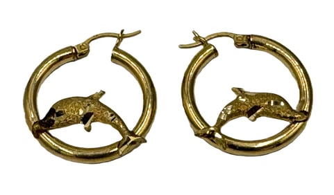 A PAIR OF 14K GOLD DOLPHIN HOOP EARRINGS, 3.91 GRAMS