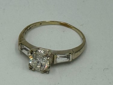 A DECO 14K WHITE GOLD RING W/ DIAMOND/CZ?, 1.84 GRAMS