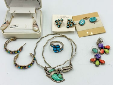 NATIVE AMERICAN STYLE JEWELRY LOT