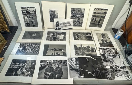 LARGE LOT OF PHOTOGRAPHS BY TOM MINER