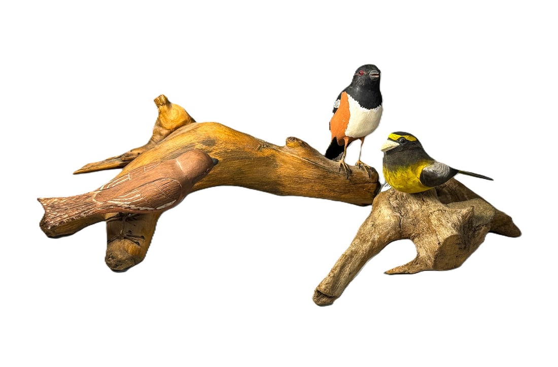 2 CARVED WOOD BIRD GROUPINGS, 11.5" X 5" X 6" AND SMALLER (1 of 7)