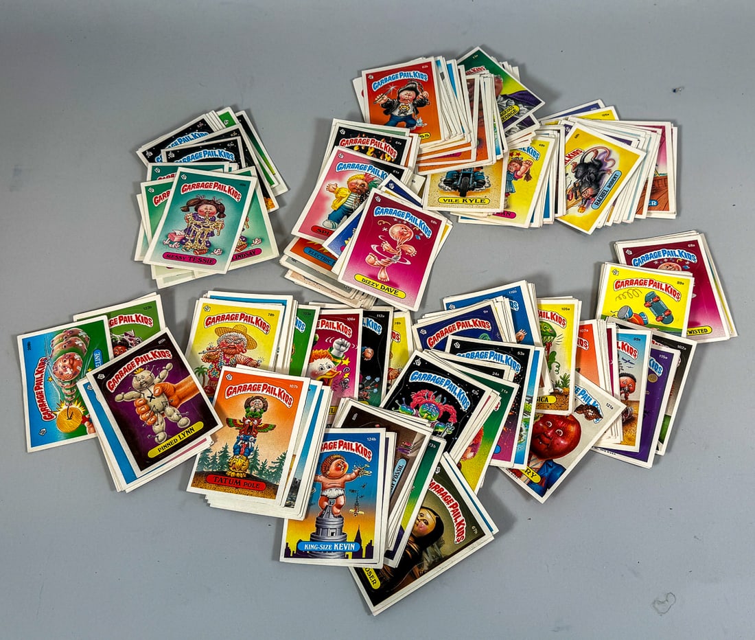 GARBAGE PAIL KIDS COLLECTOR CARDS W/ STICKERS (1 of 2)