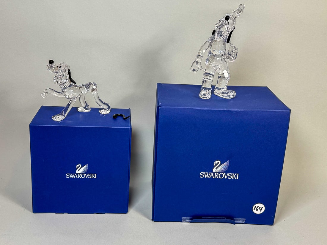 SWAROVSKI CRYSTAL "GOOFY' MIB, A9100NR000010. 6.25": SWAROVSKI CRYSTAL "GOOFY' MIB, A9100NR000010. 6.25"