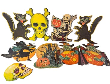 LOT OF 1960S HALLOWEEN DIE CUTS, 20" X 17" AND SMALLER