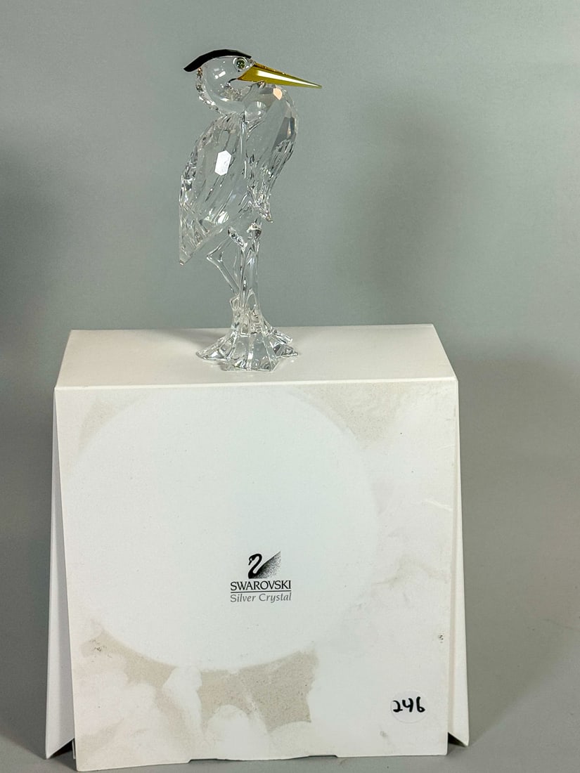 SWAROVSKI "PELICAN " CRYSTAL FIGURINE W/ BOX 6X3: SWAROVSKI "PELICAN " CRYSTAL FIGURINE W/ BOX 6X3