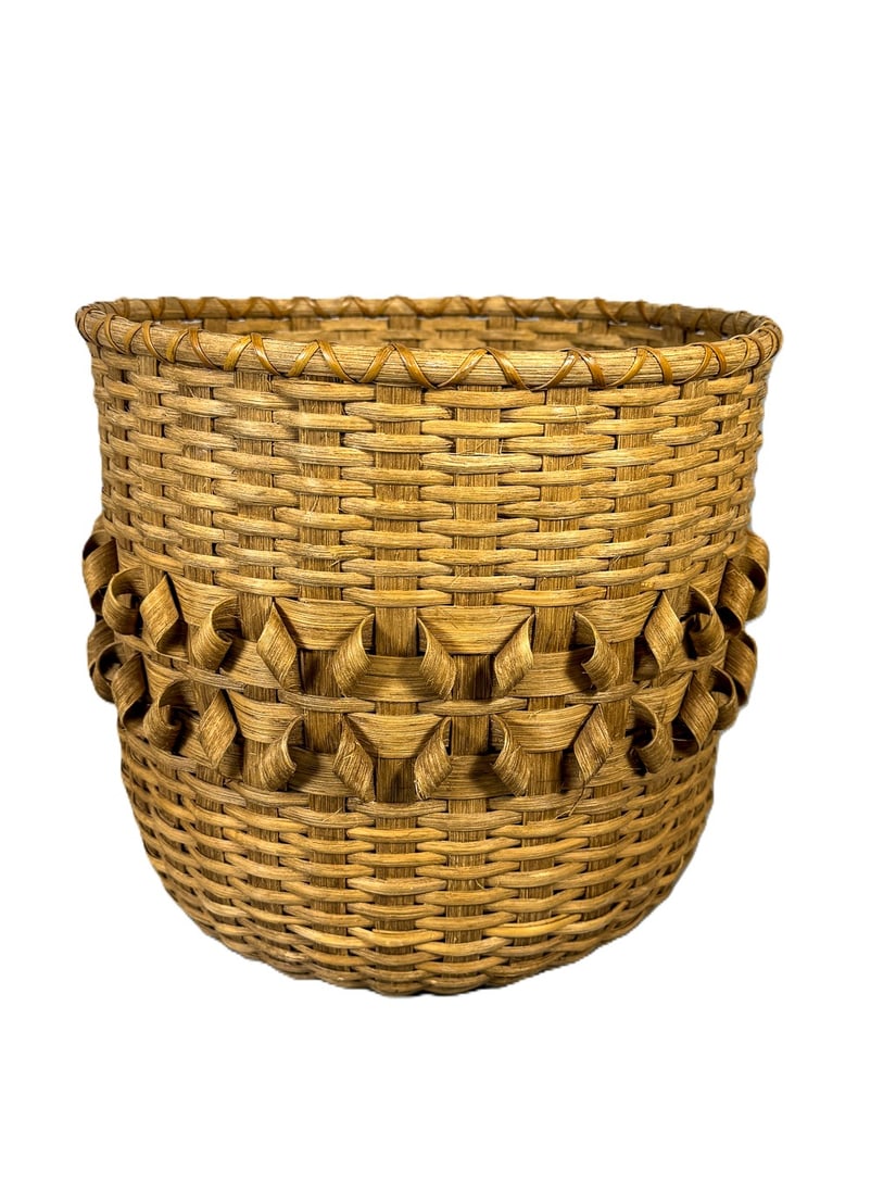 NICE LARGE HANDMADE SHAKER BASKET, 13" X 14" (1 of 6)